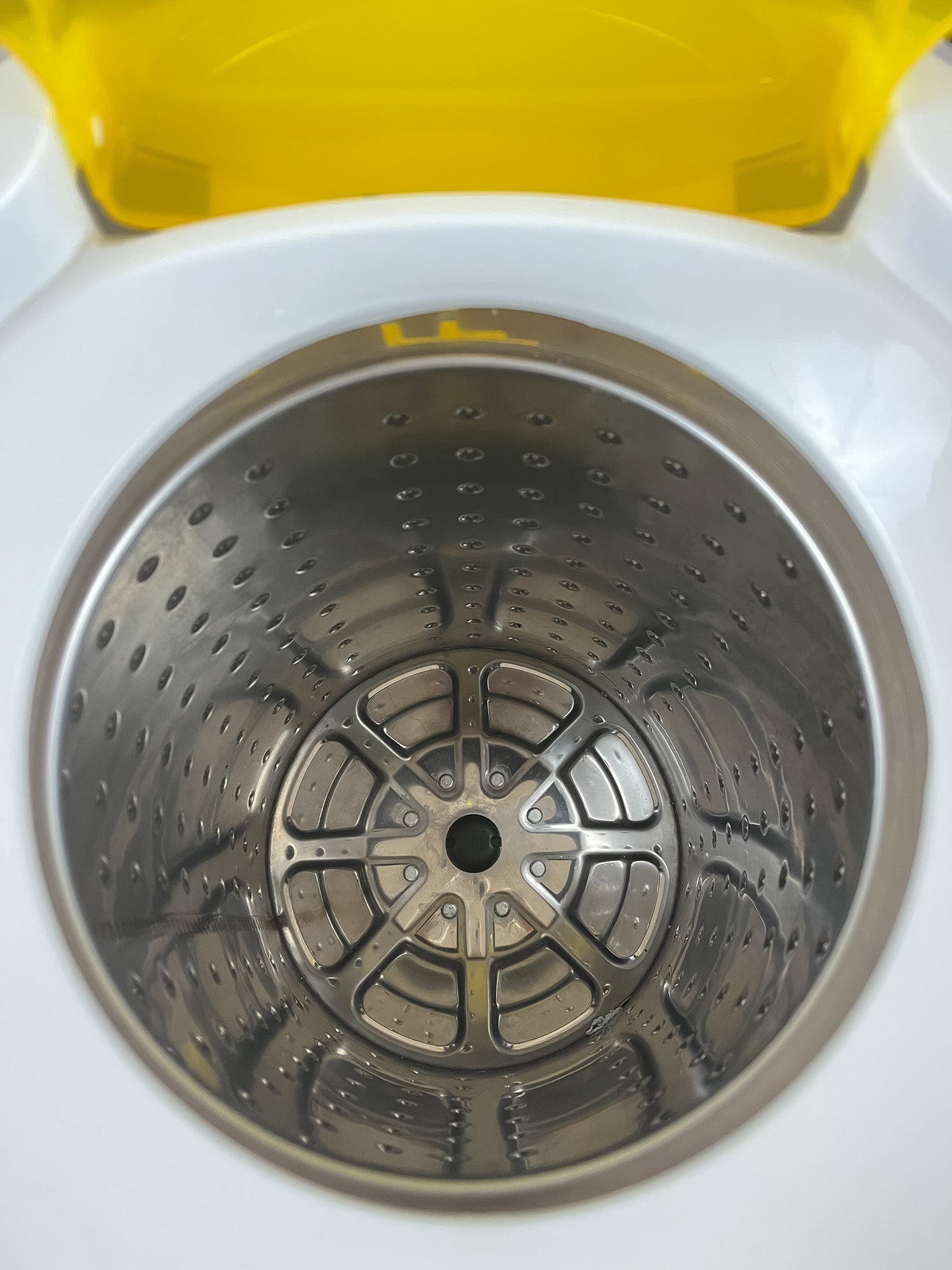 Open Box Ninja 3200 RPM Portable Centrifugal Spin Dryer with High Tech Suspension System (Honey)